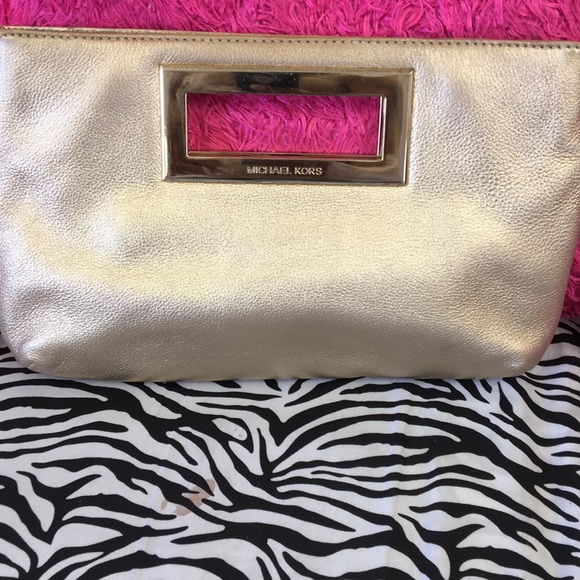 MK Purse SOLD - Picture 1 of 5